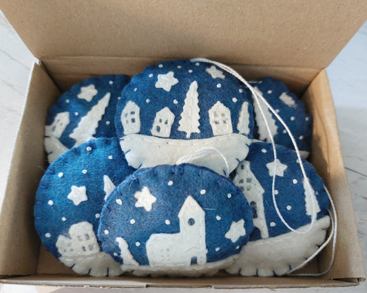 Tiny houses felt ornament SET OF 6