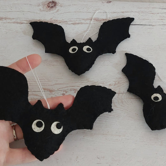 Fall bat ornament - halloween decoration - BOO!