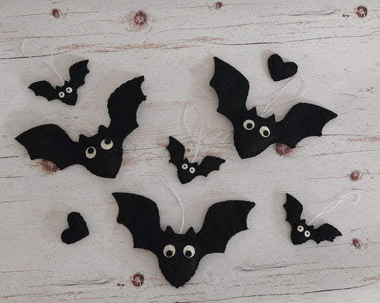Mini BAT ornament SET OF 5 - halloween decor - handmande felt ornaments - felt bats