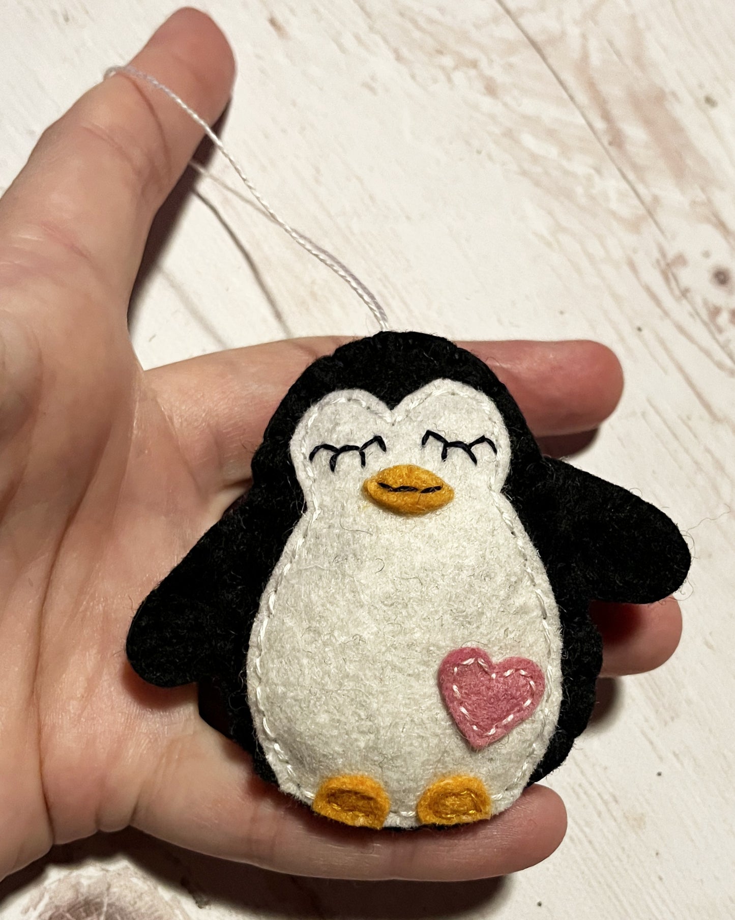 DIY Felt Penguin Ornament Pattern PDF – Cute Winter Animal Sewing Template – Handmade Holiday Decoration Tutorial
