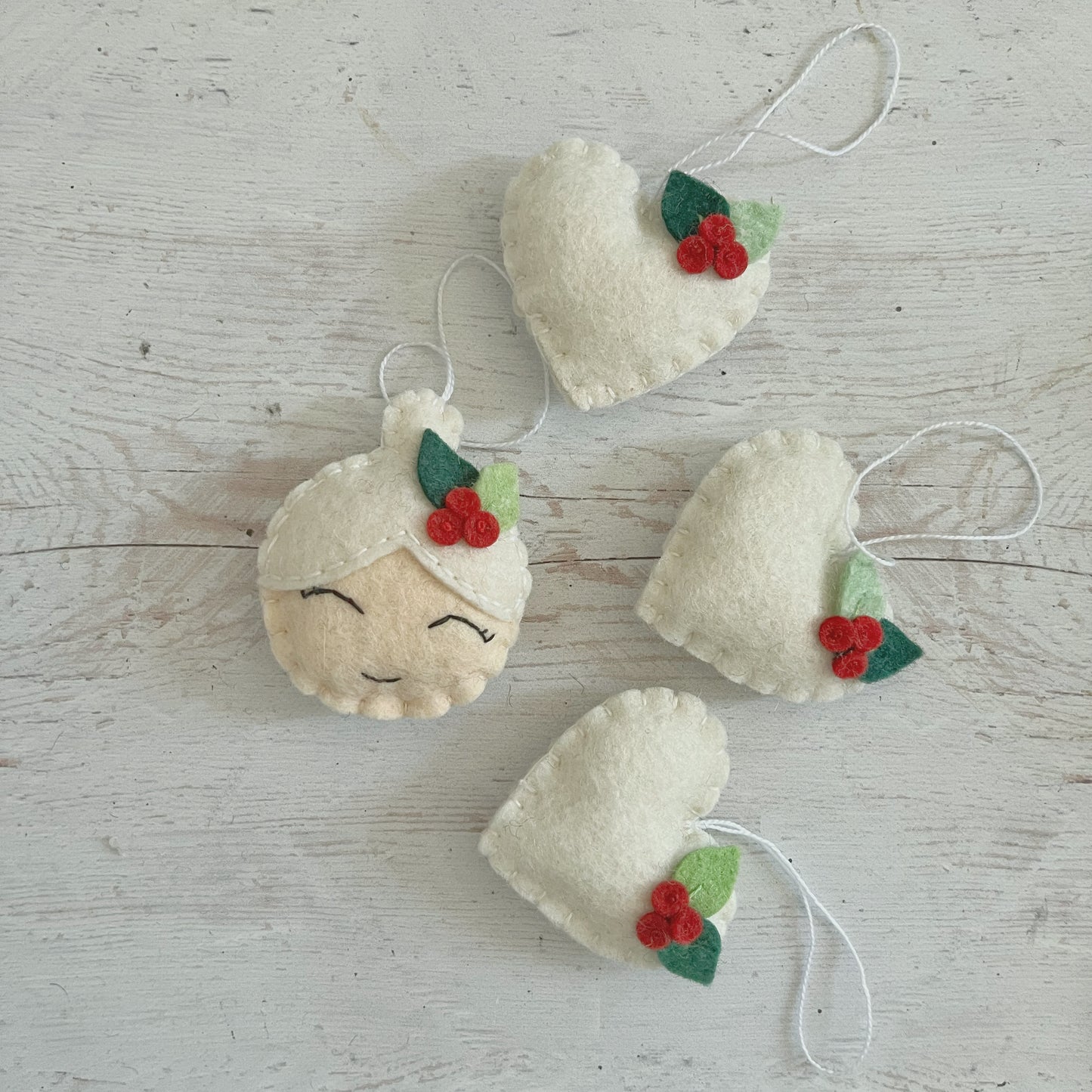 Felt Mrs. Claus ornament with leaves, Santa Grandma
