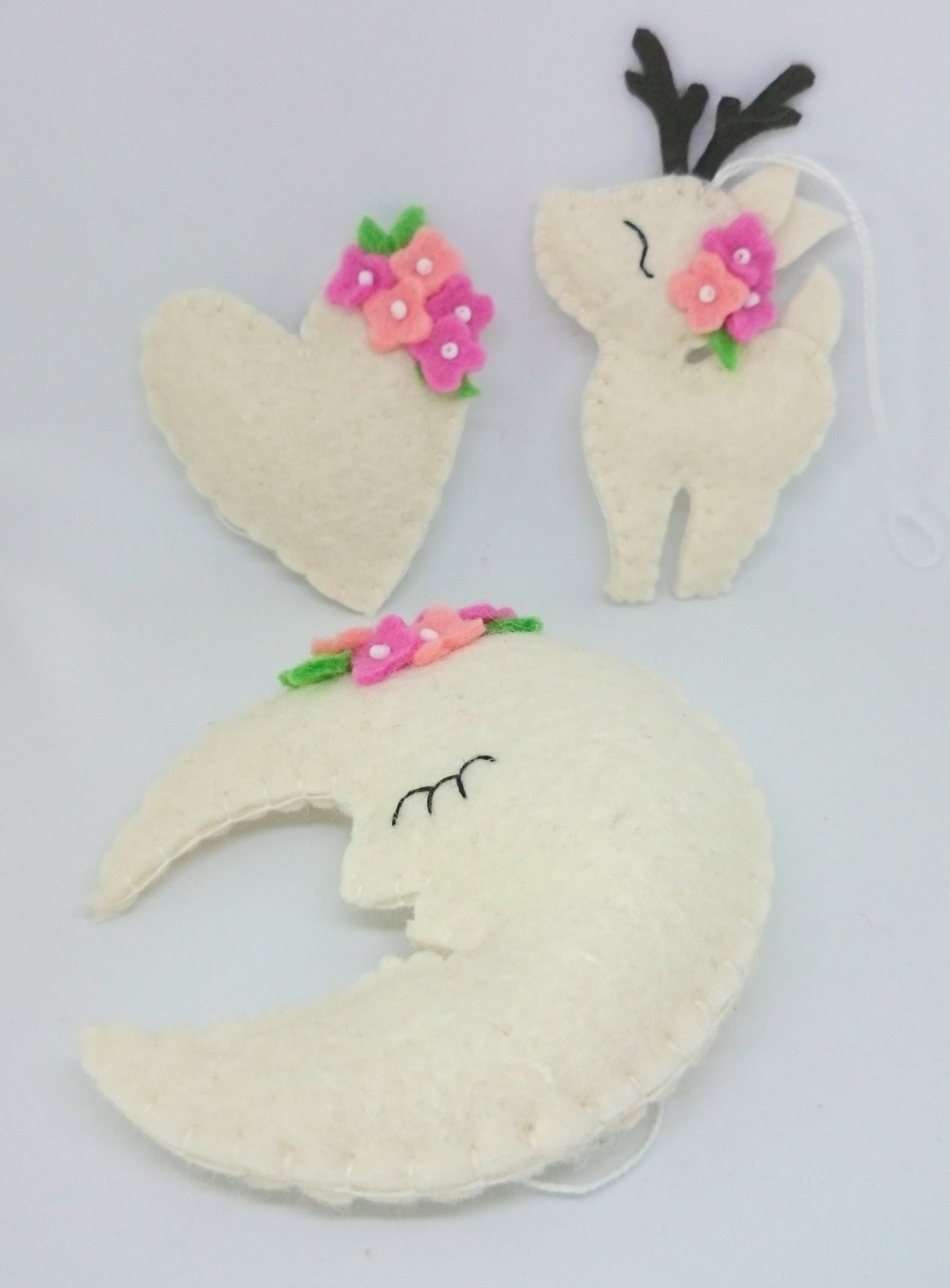 Felt deer ornament - woodland hanging animals from wool - Christmas creatures - home decor - nursery decoration for baby room