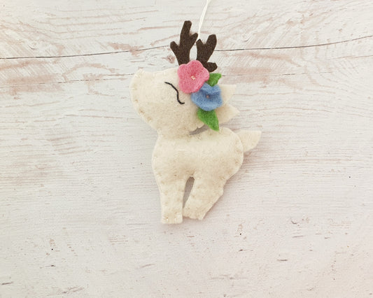 Felt deer ornament - woodland hanging animals from wool - Christmas creatures - home decor - nursery decoration for baby room