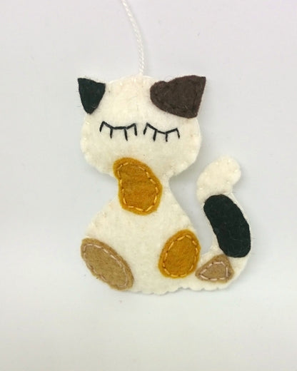 Felt calico cat ornament, felt cat ornament, felt kitty decor