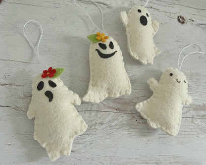 Cute GHOST ornaments SET OF 4 - Halloween decor - handmade felt ornaments