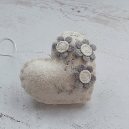 Flowers heart ornament