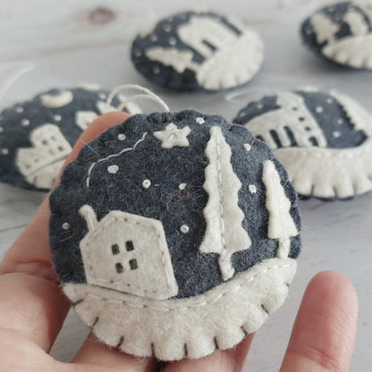 Tiny houses felt ornament SET OF 6