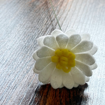 Felt Daisy Flower Stem – Handmade Chamomile Daisy – White & Yellow – No Leaves – 1/3/5/15 Stems – Felt Floral Home Decor or Gift
