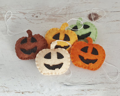Pumpkin lantern ornaments - Halloween décor