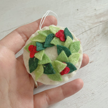 Felt Christmas round ornament with wreath leaves