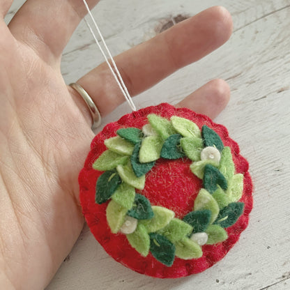 Felt Christmas round ornament with wreath leaves