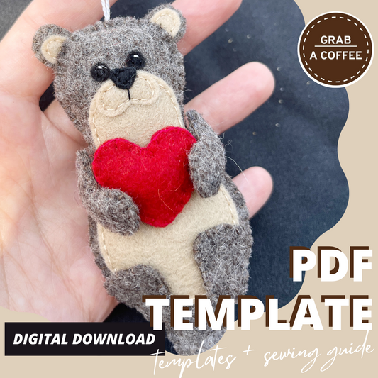 DIY Felt Otter Ornament Pattern PDF – Cute Otter Holding Heart Sewing Tutorial – Handmade Gift Decoration
