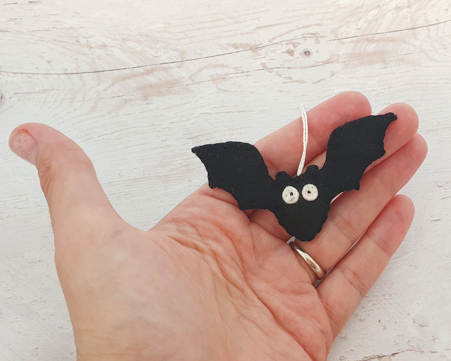 Mini BAT ornament SET OF 5 - halloween decor - handmande felt ornaments - felt bats