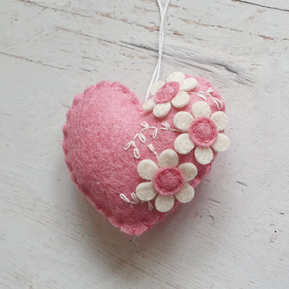 Flowers heart ornament