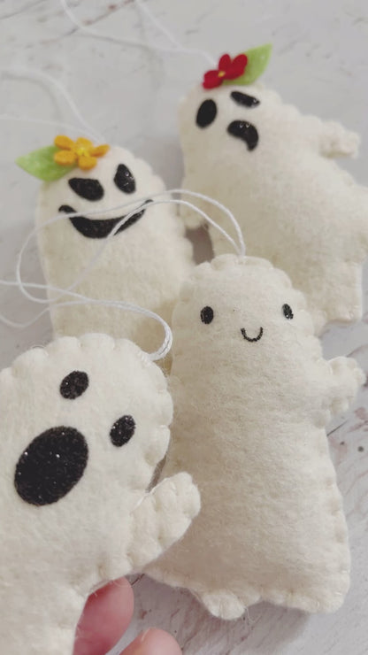 Cute GHOST ornaments SET OF 4 - Halloween decor - handmade felt ornaments